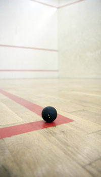 Doetinchem Sportvloeren renoveert ook squashbaanvloeren